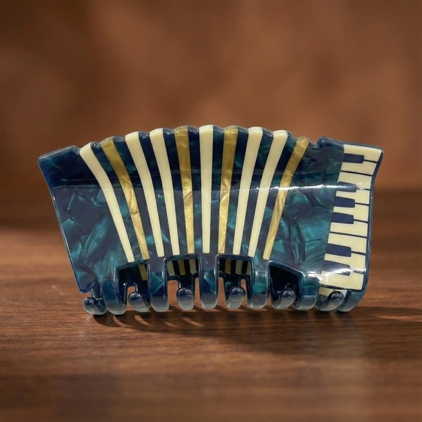 Paris Melody - Mavi Mermer Dokulu Akordiyon Tasarım Toka